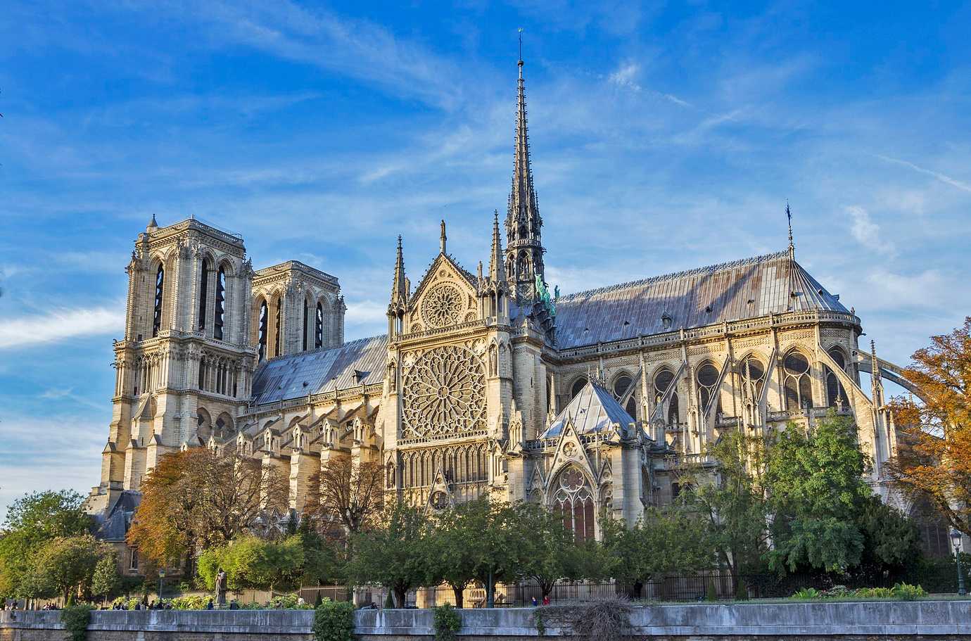 Notre Dame (image by Wikipedia)